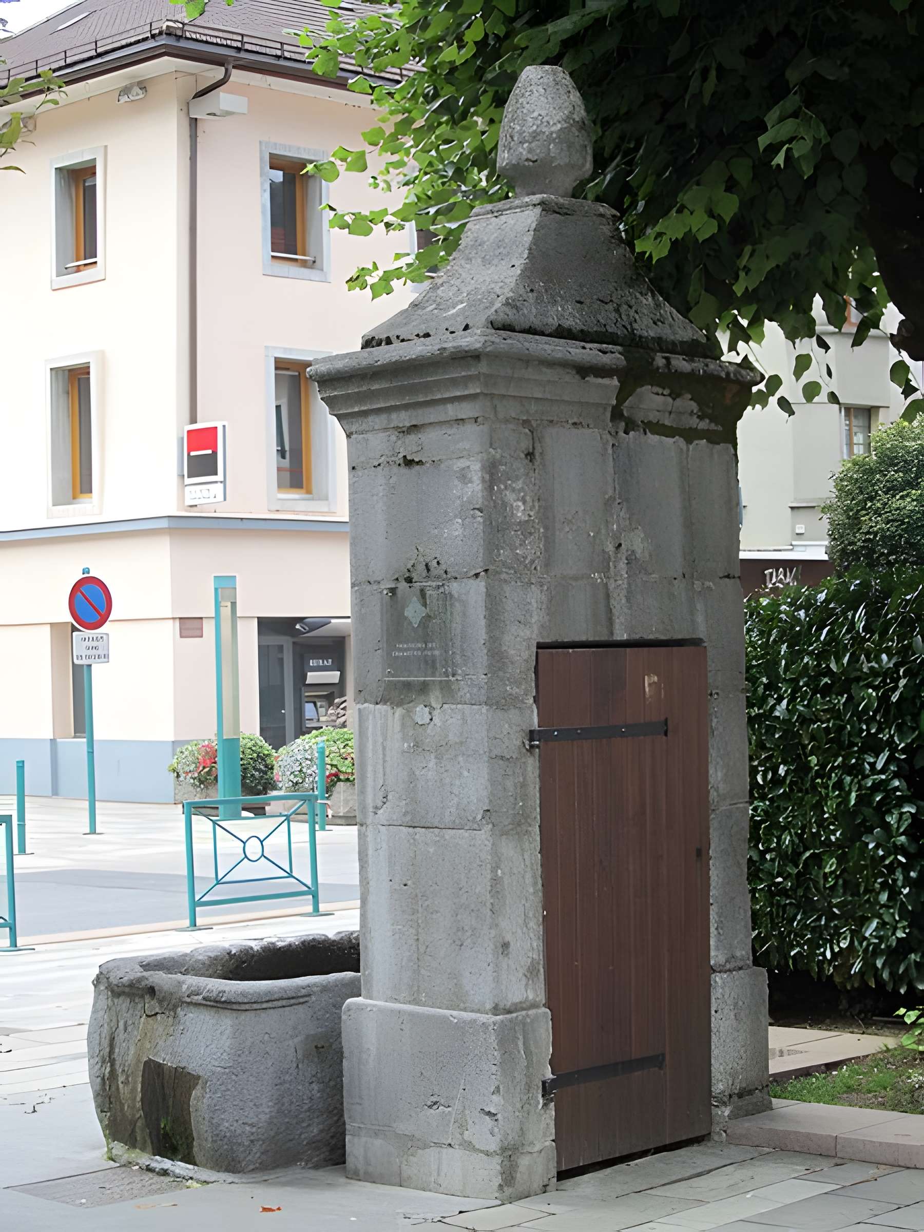 Fontaine de Cluses