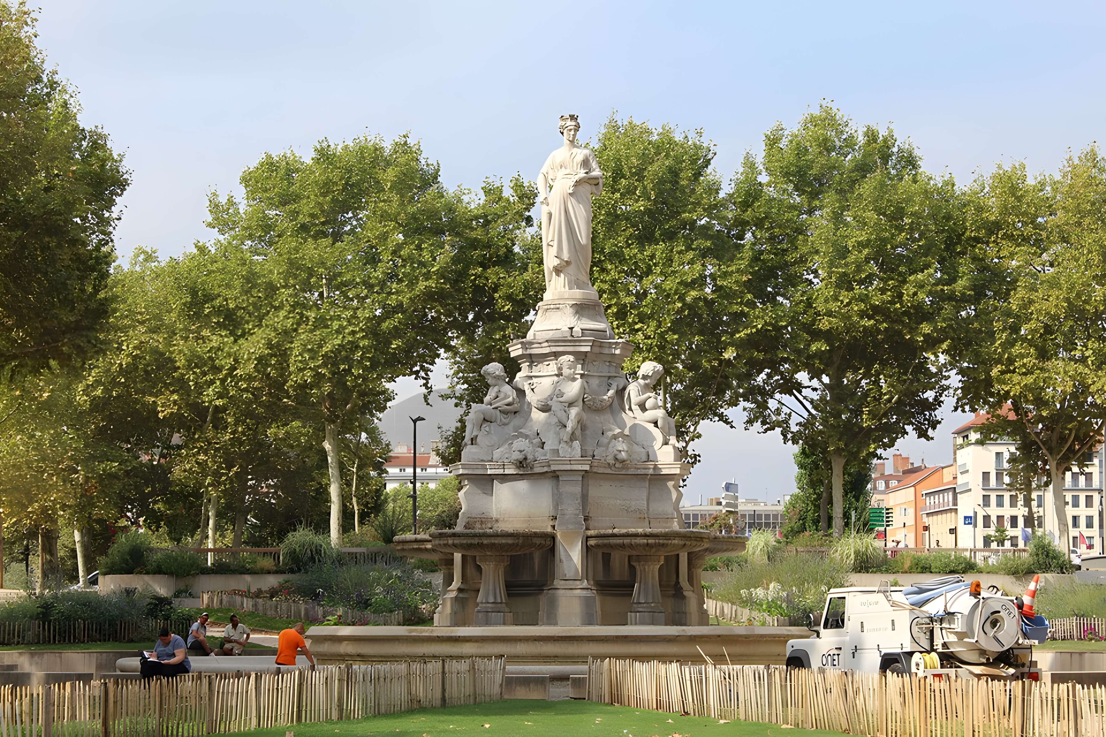 Fontaine de la place du Maréchal-Lyautey à Lyon