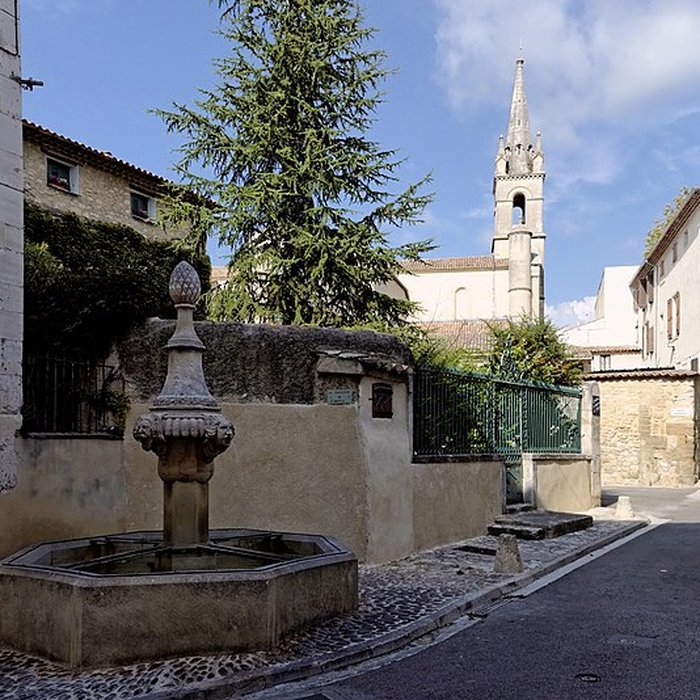 Photo de Fontaine de lHôpital de Pernes-les-Fontaines