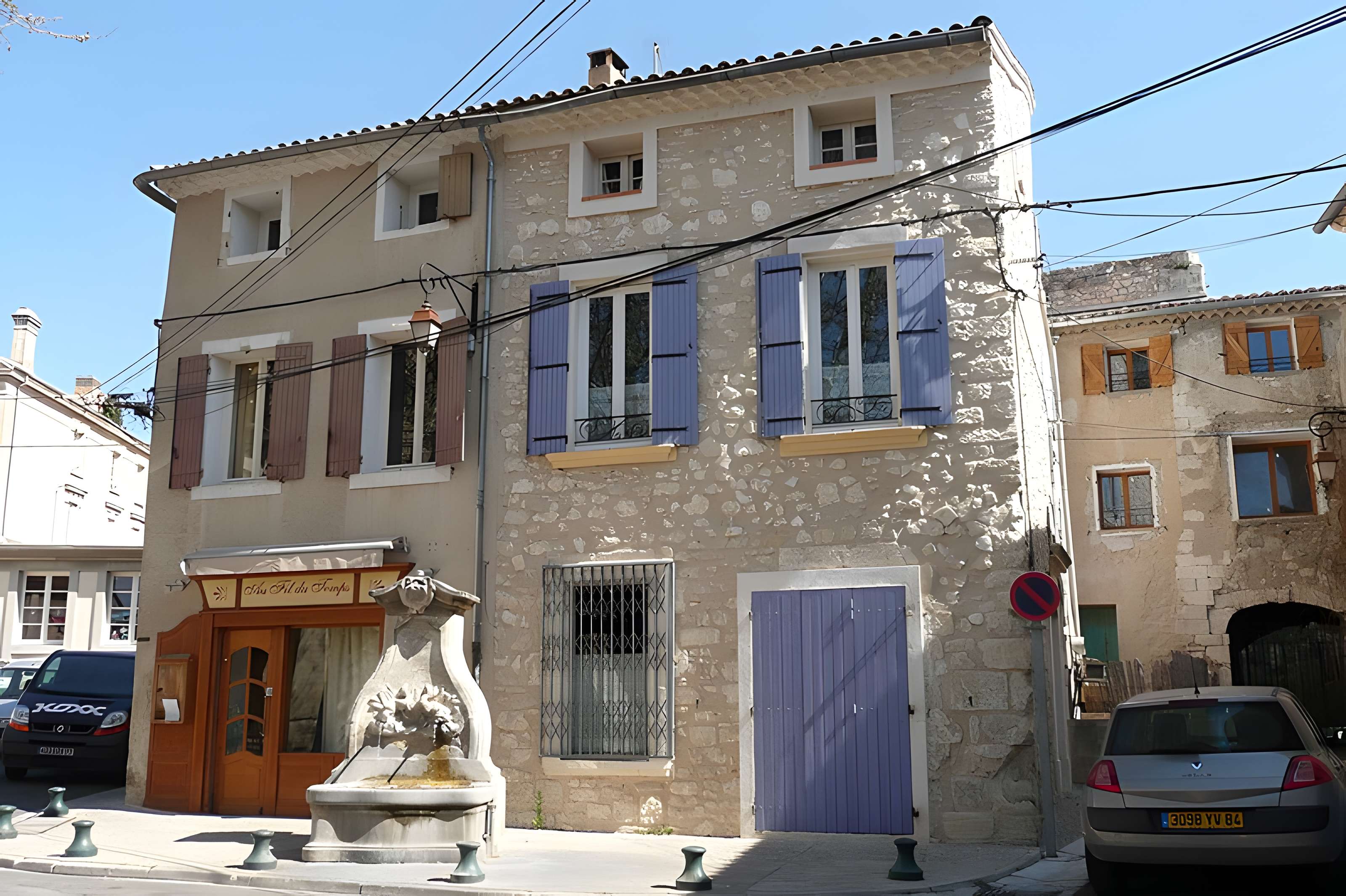 Fontaine des Augustins de Pernes-les-Fontaines