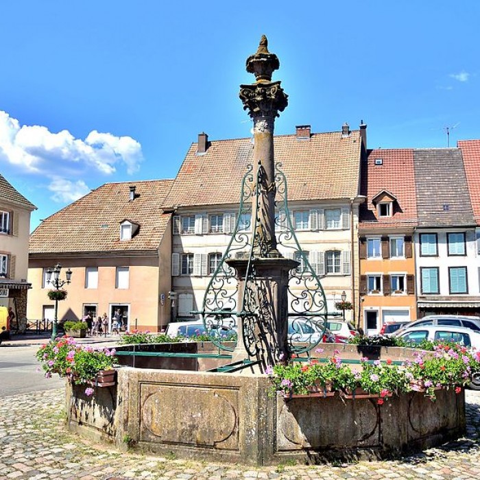 Photo de Fontaine Place des Alliés de Masevaux