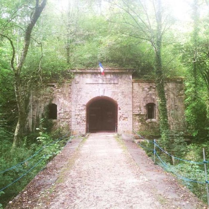 Photo de Fort dAsnières dit fort Brûlé également sur commune de Norges-la-Ville