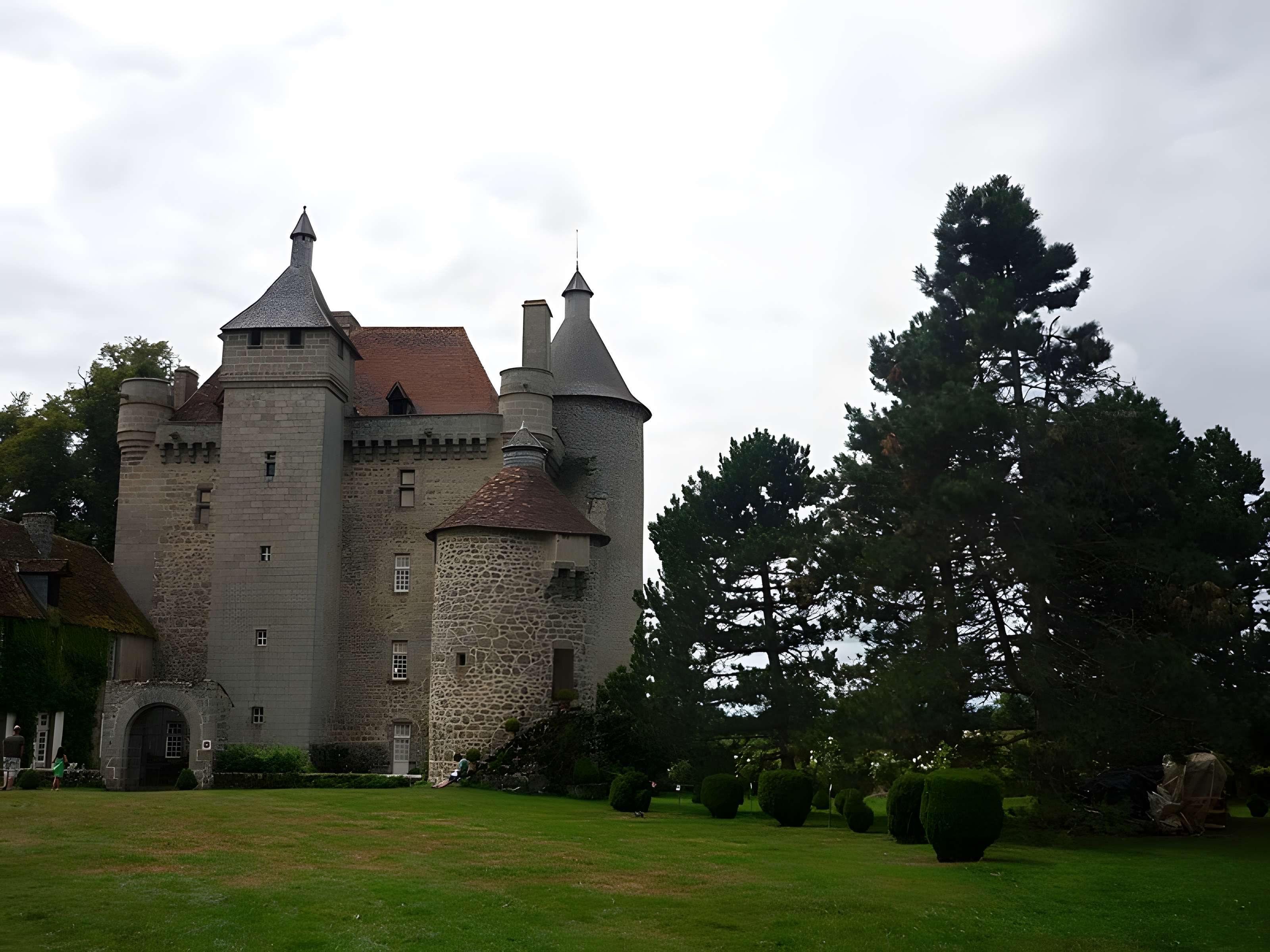 Château de Villemonteix