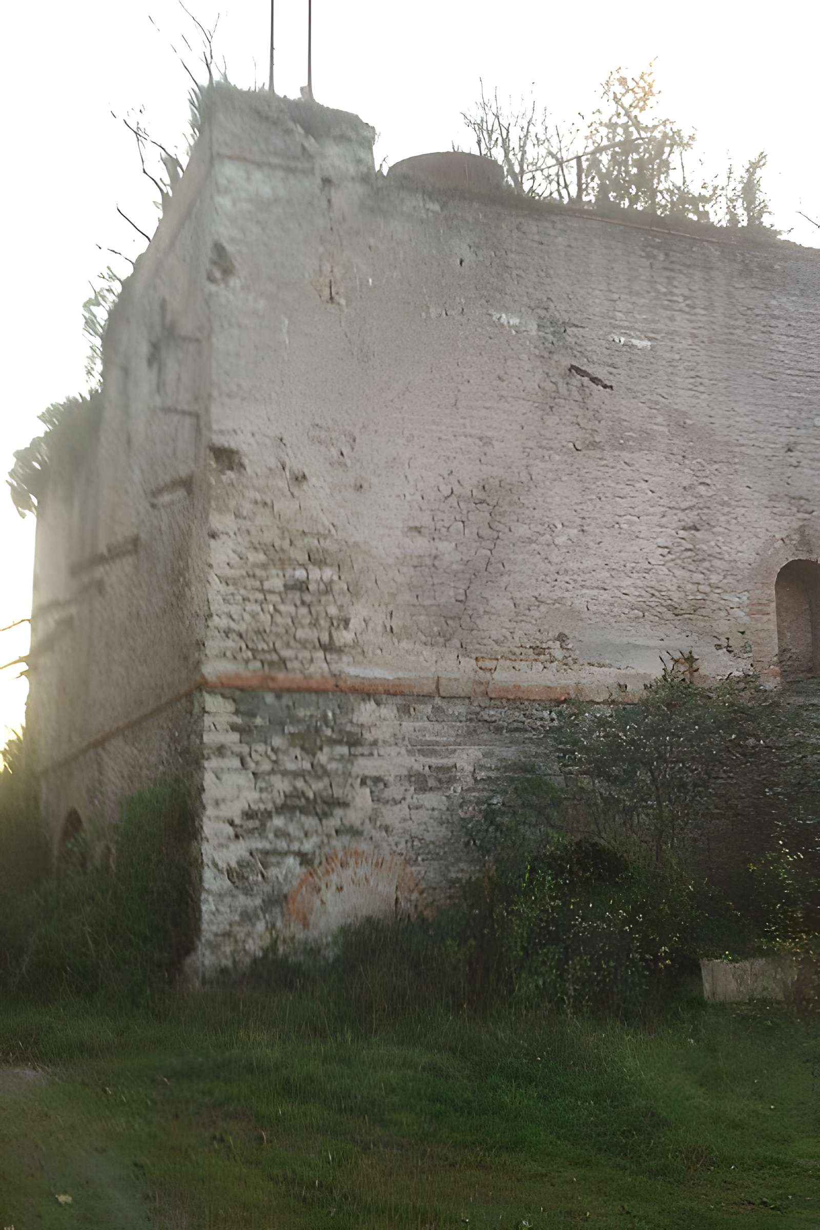 Fours à chaux de la Roque-Genêts à Cavigny