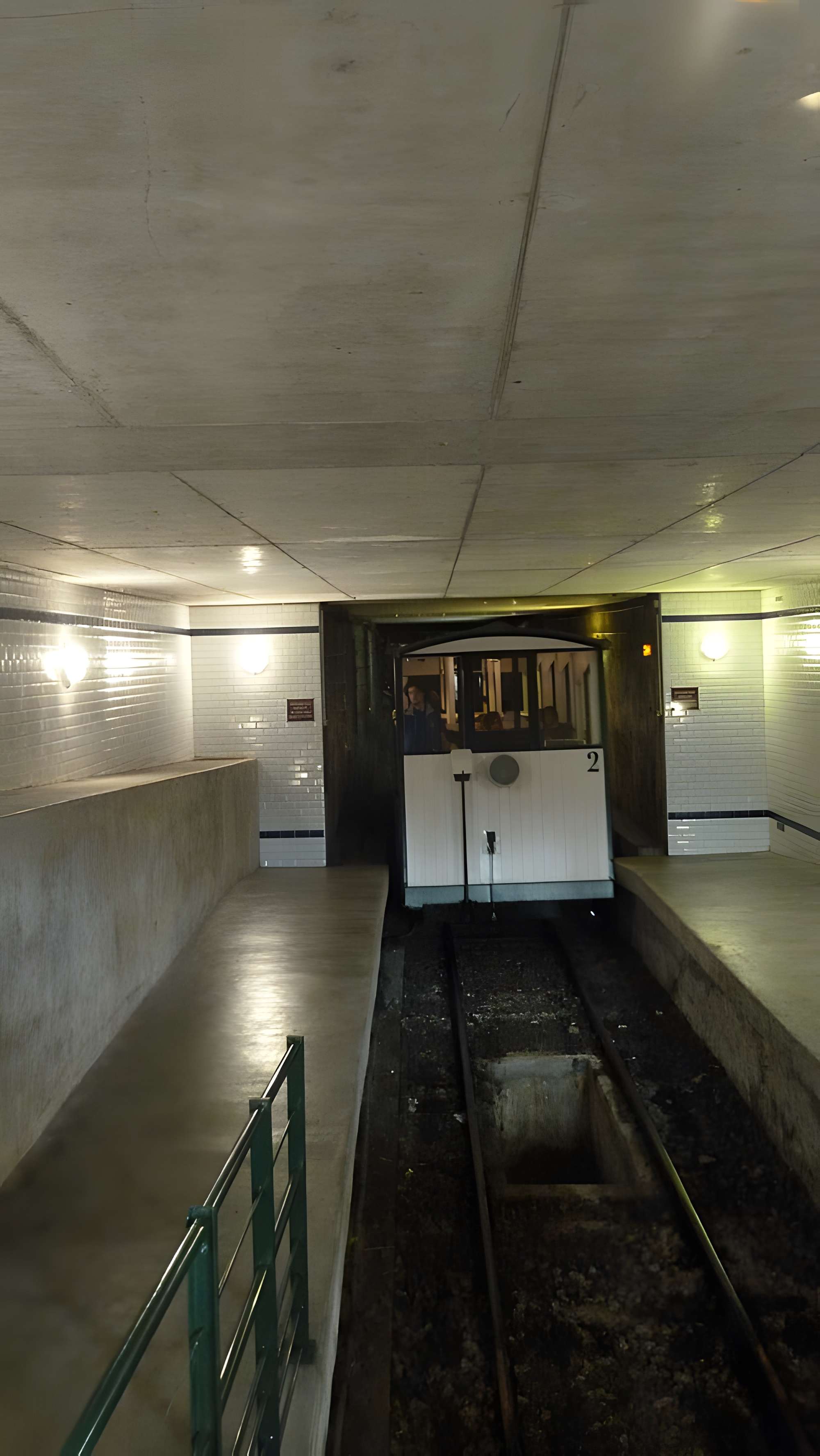 Funiculaire d'Evian-les-Bains à Neuvecelle (également sur commune de Neuvecelle)