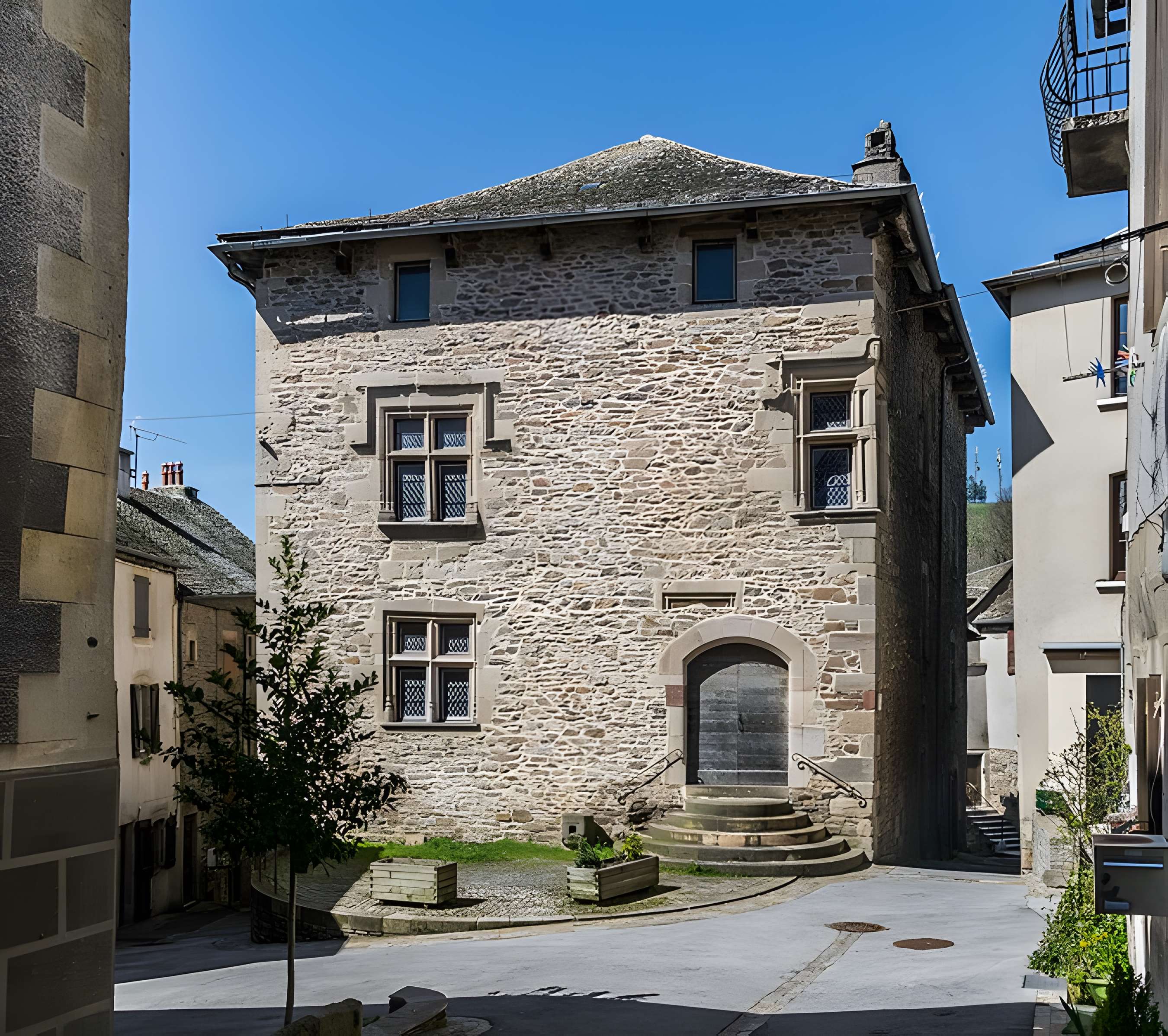 Grenier-des-Évêques de Salles-Curan