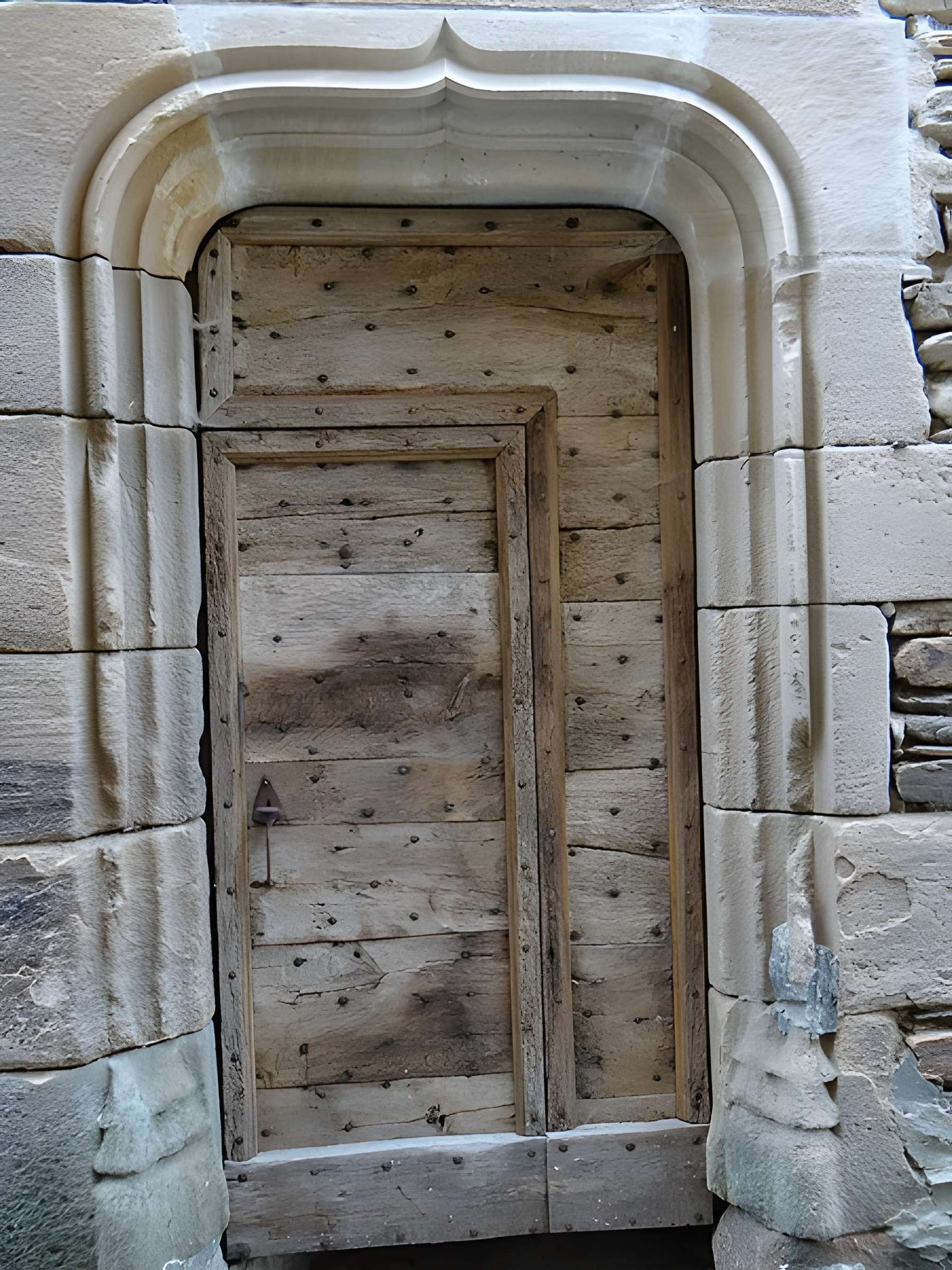 Grenier-des-Évêques de Salles-Curan