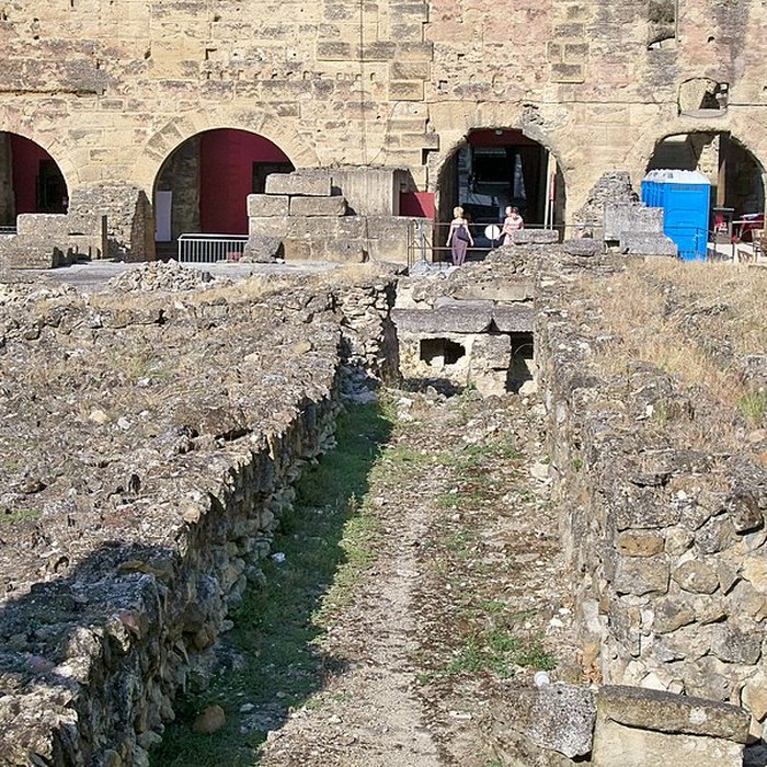 Photo de Gymnase romain dOrange