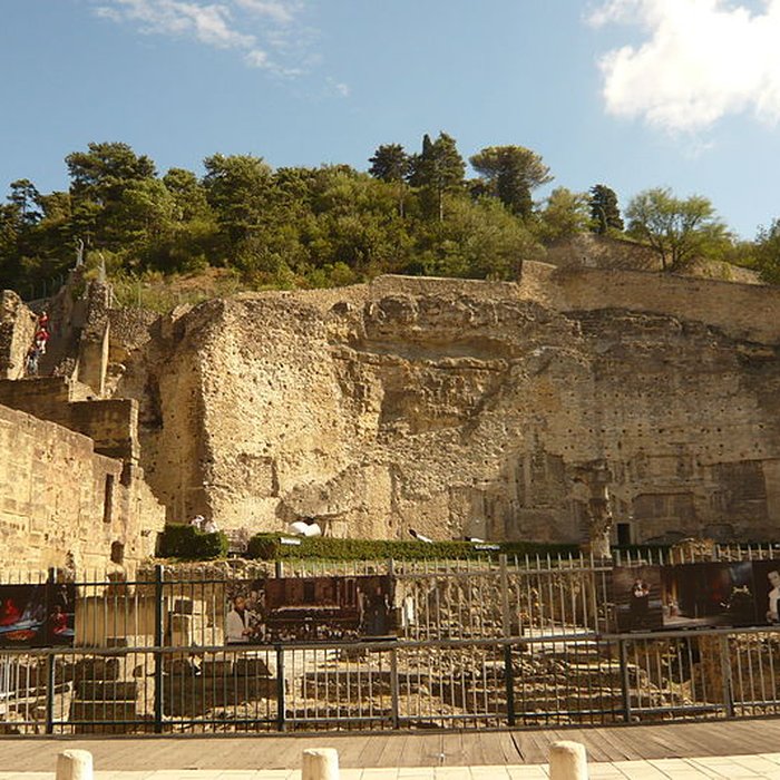 Photo de Gymnase romain dOrange