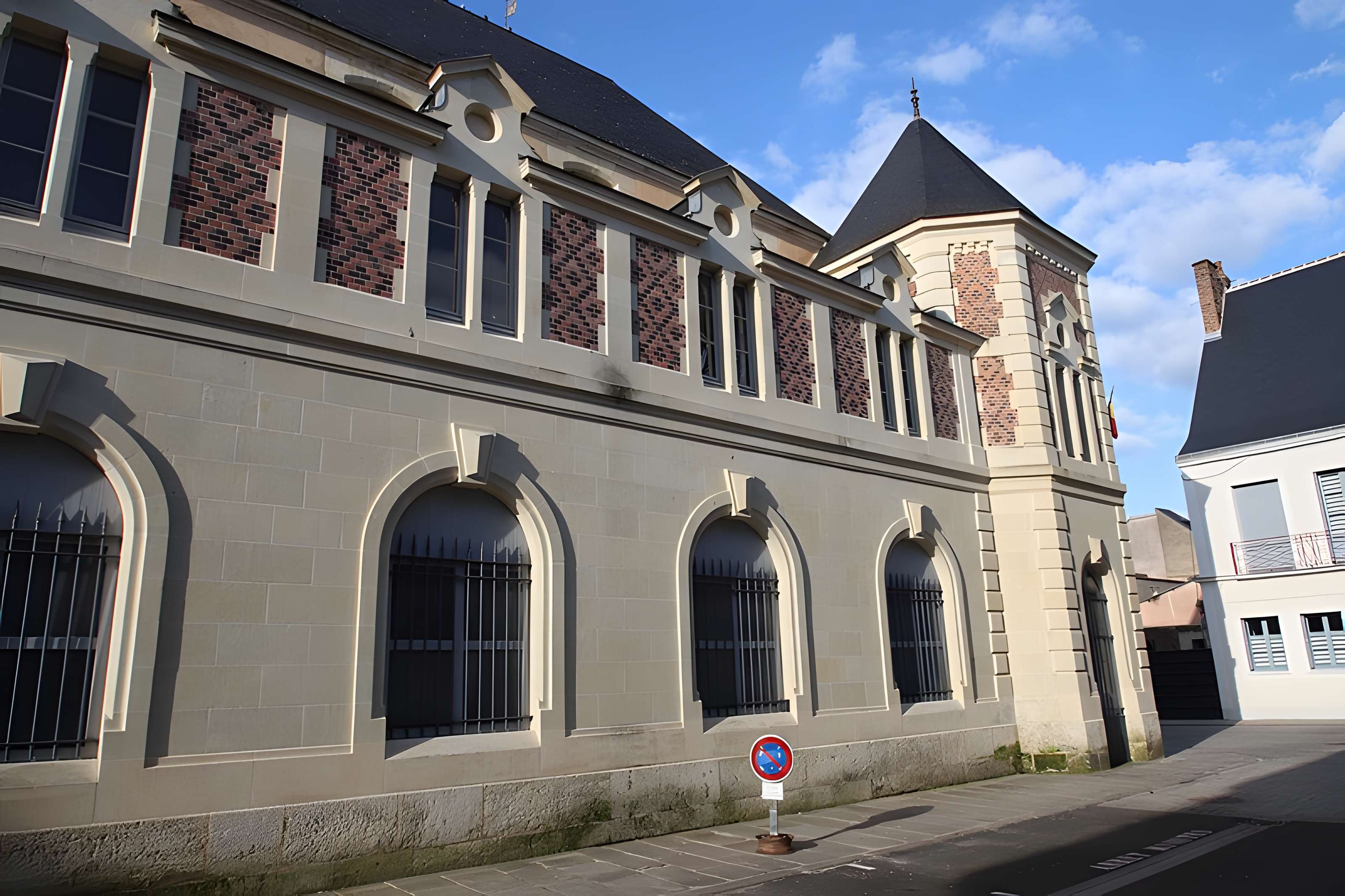 Halles aux grains de Saint-Calais
