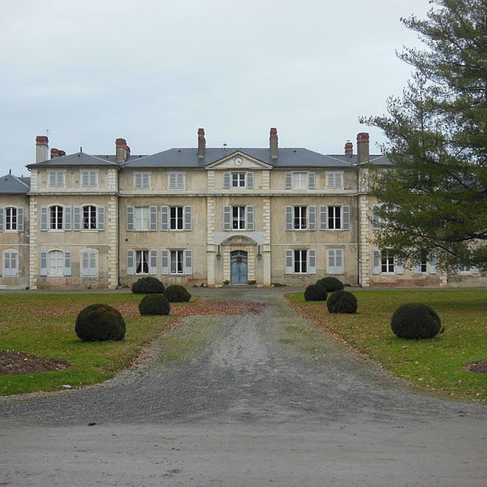 Photo de Haras national de Gelos