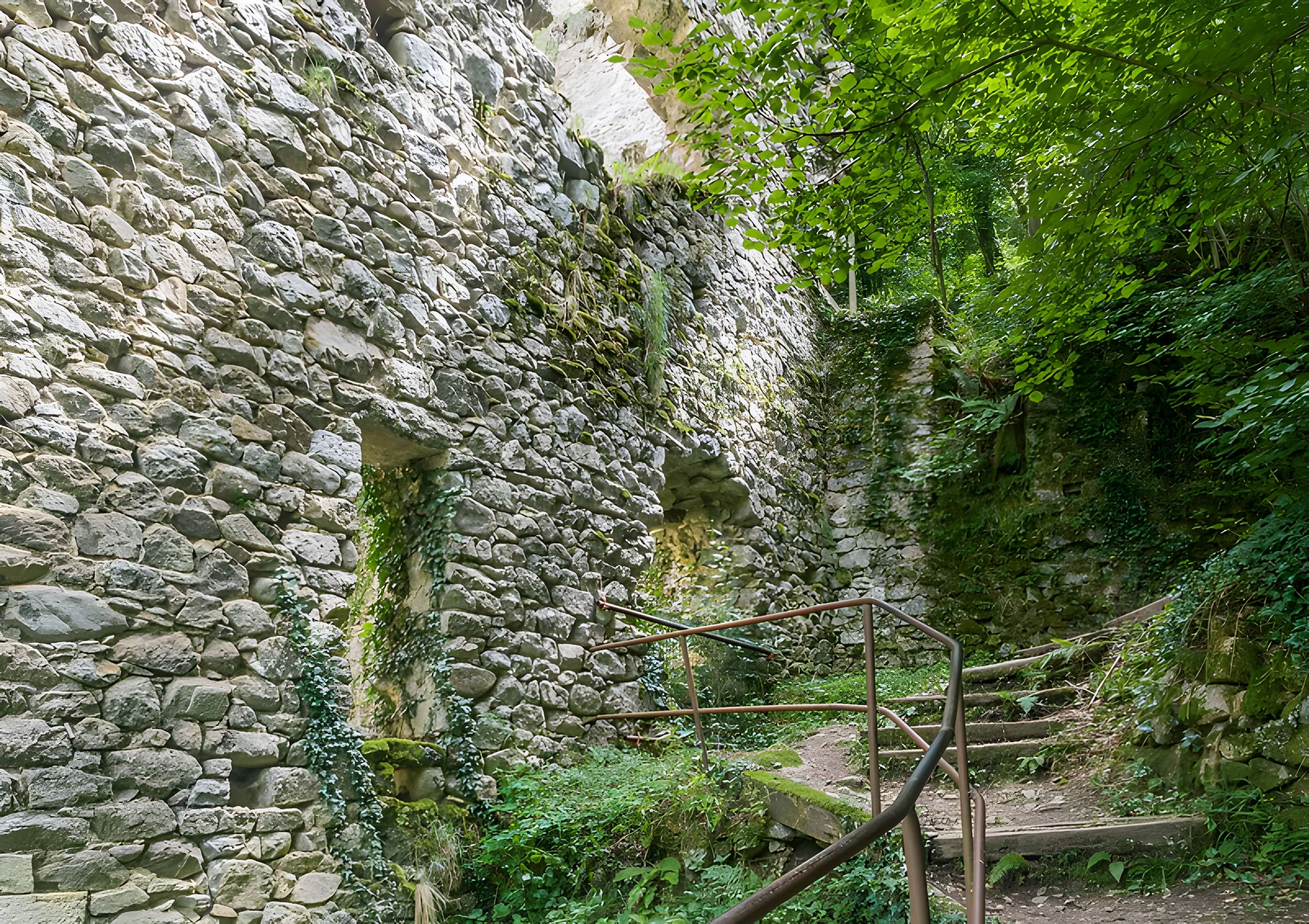 Hôpital des Anglais de Peyrusse-le-Roc