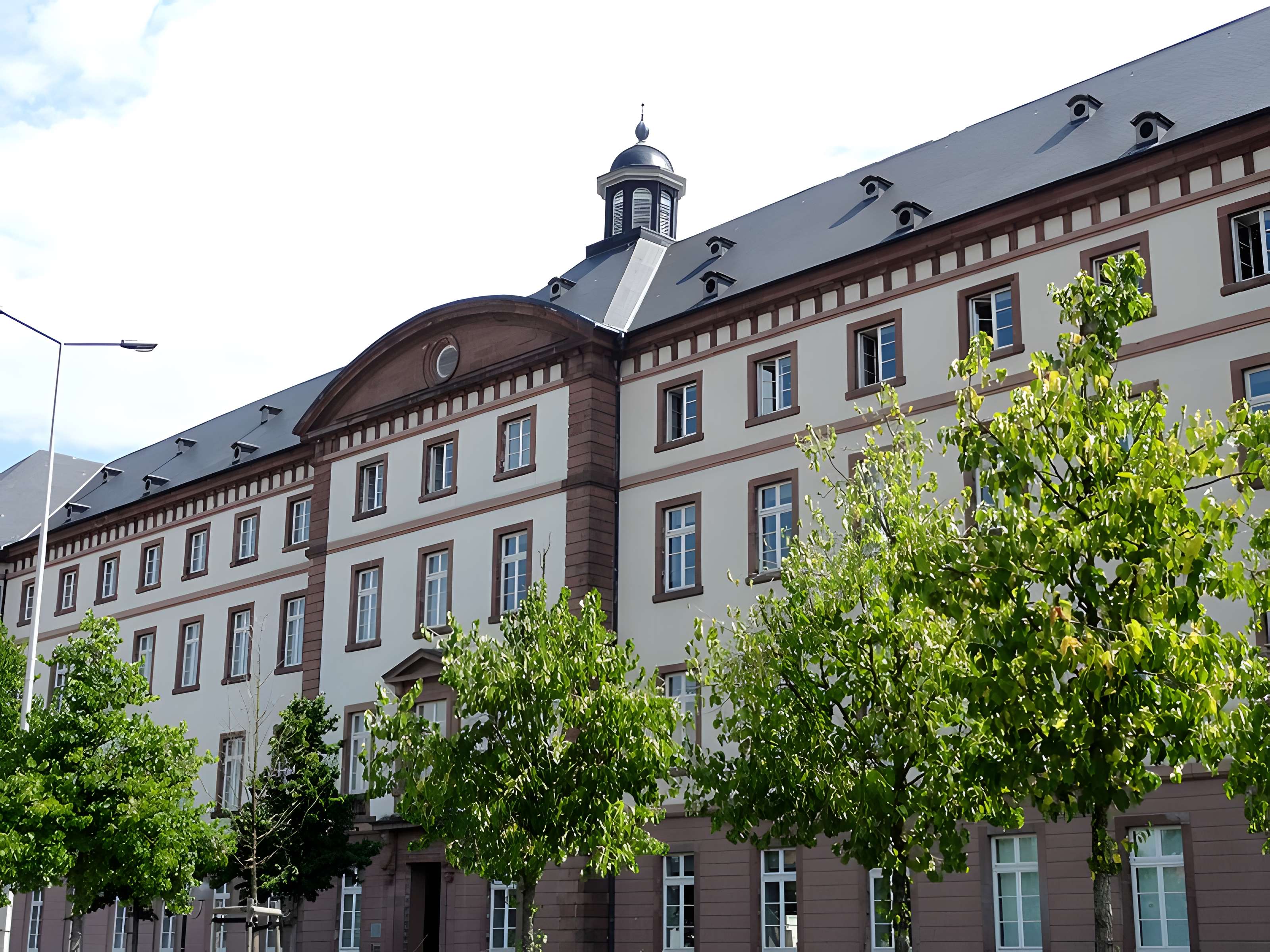 Hôpital militaire et bourgeois d'Haguenau