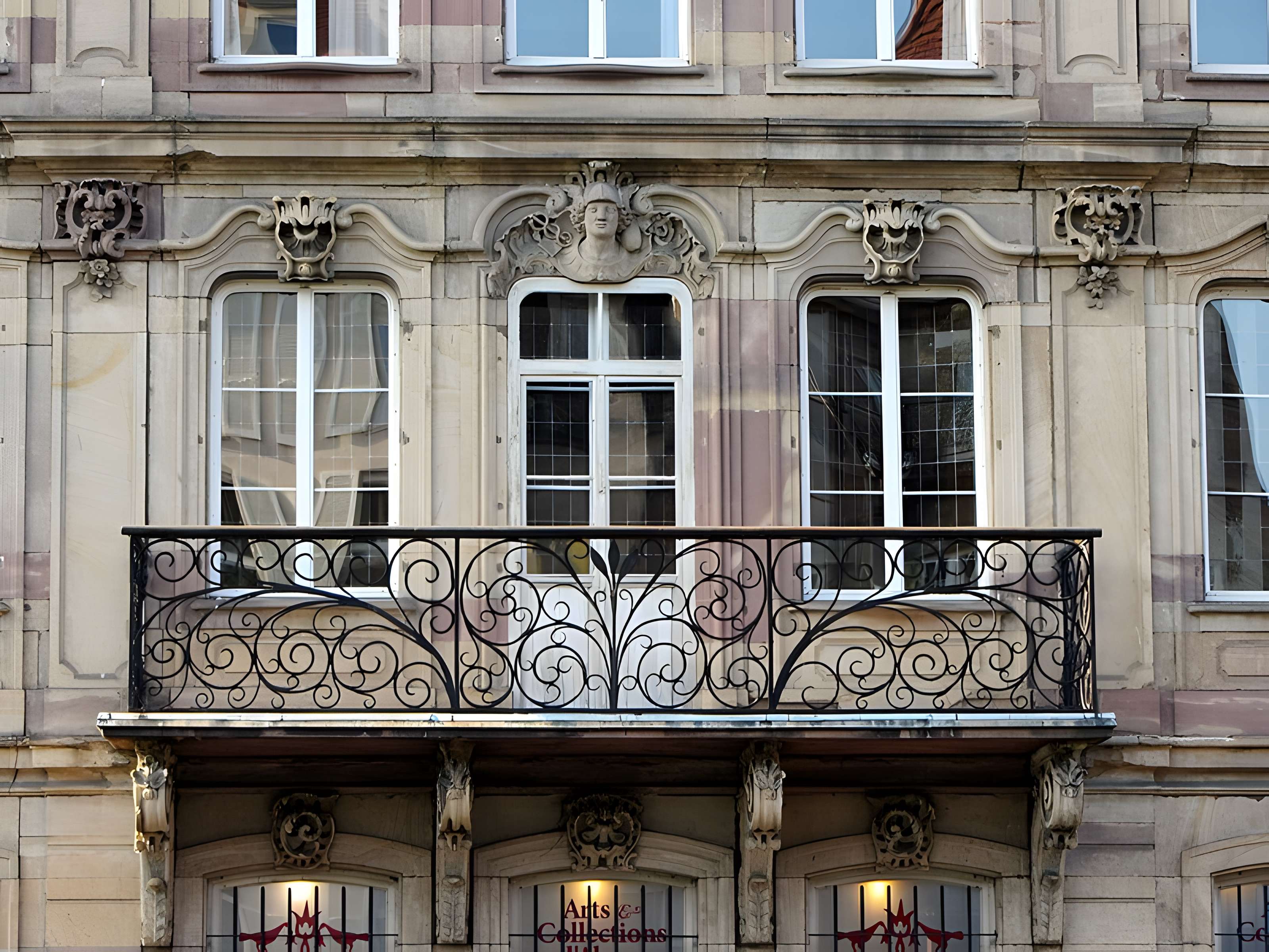 Hôtel au 4 Place du Marché-aux-Poissons à Strasbourg