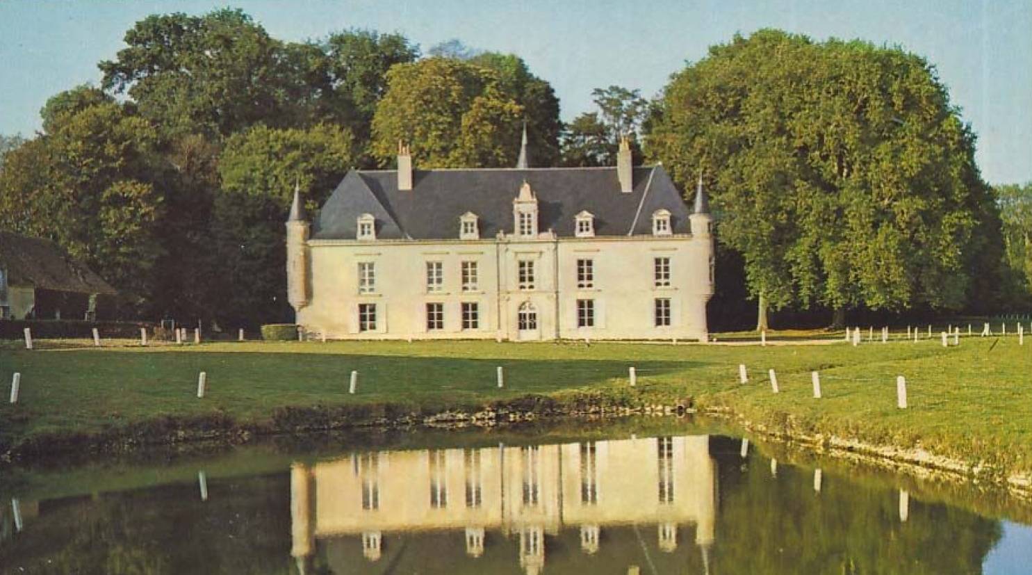 Photo de Château de Courbomer(ou Monhoudou)