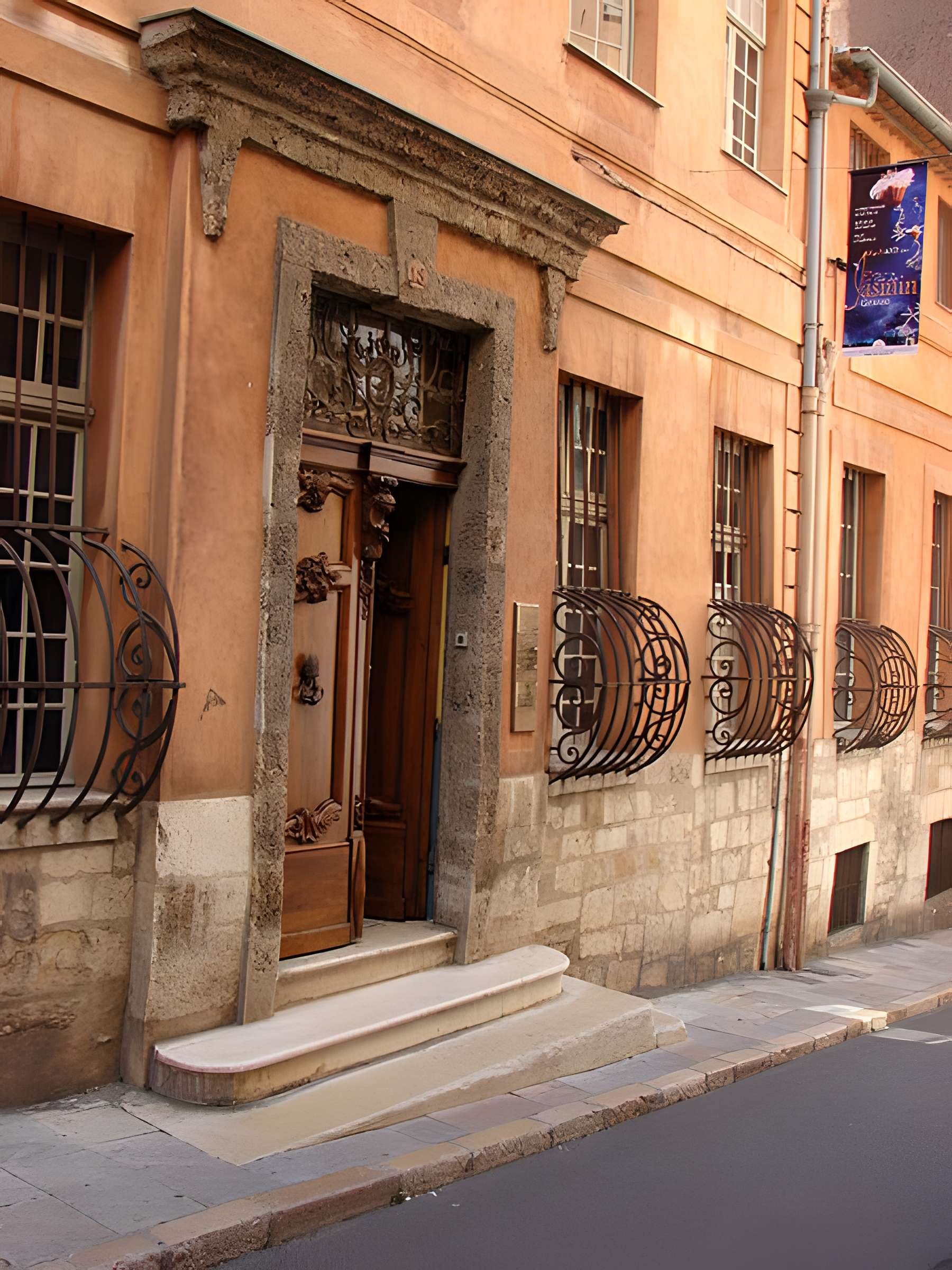 Hôtel Court de Fontmichel et ses dépendances