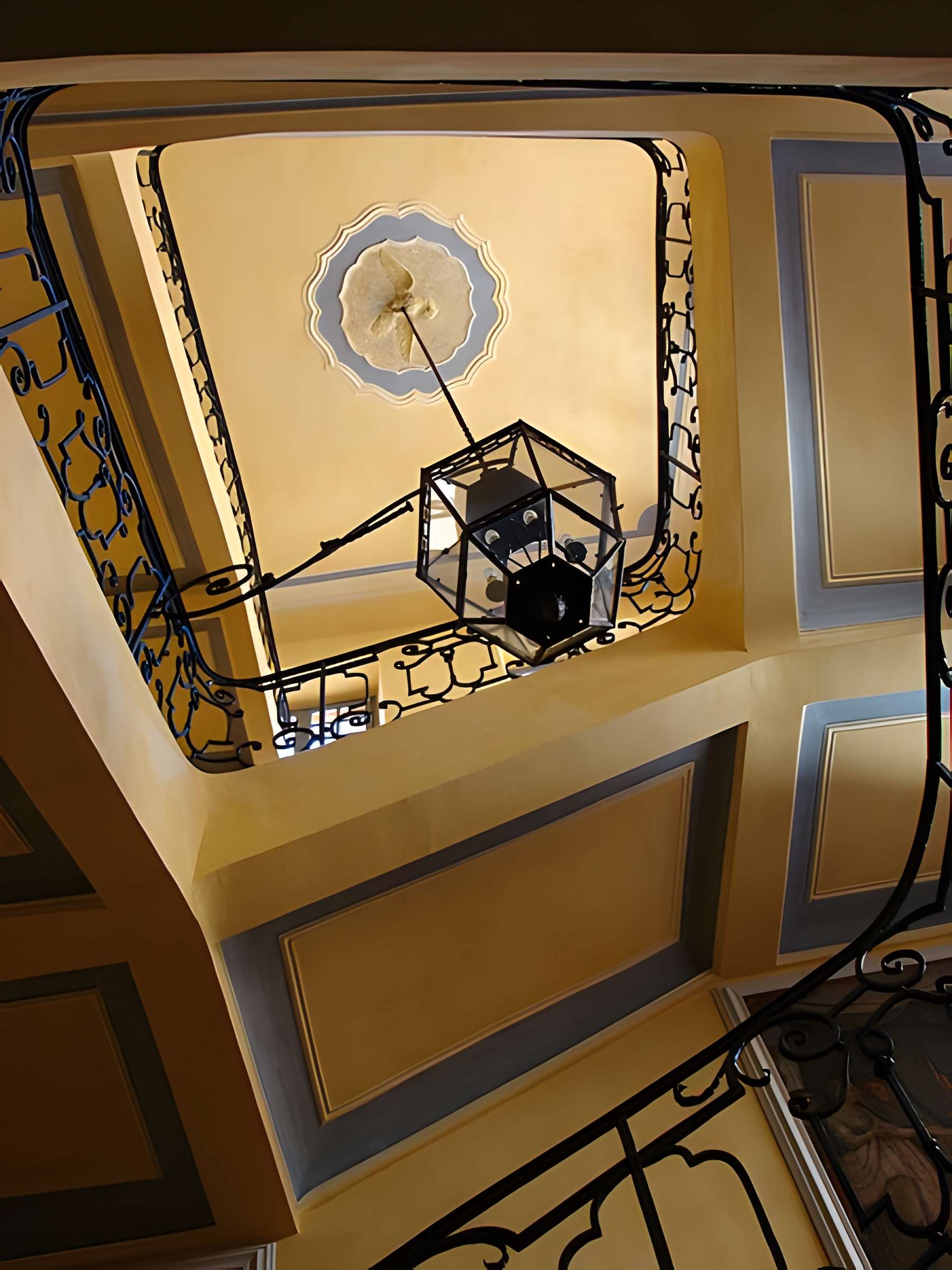 Hôtel Court de Fontmichel et ses dépendances