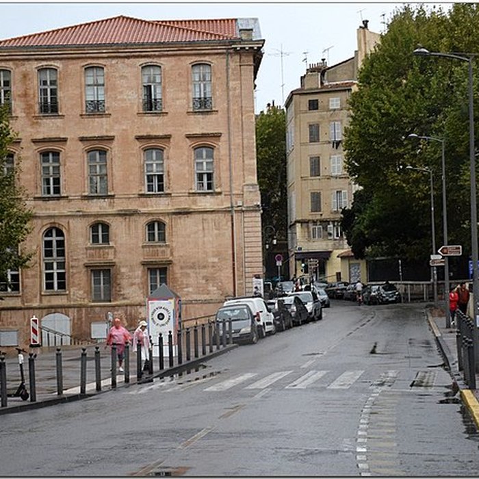Photo de Hôtel Daviel à Marseille