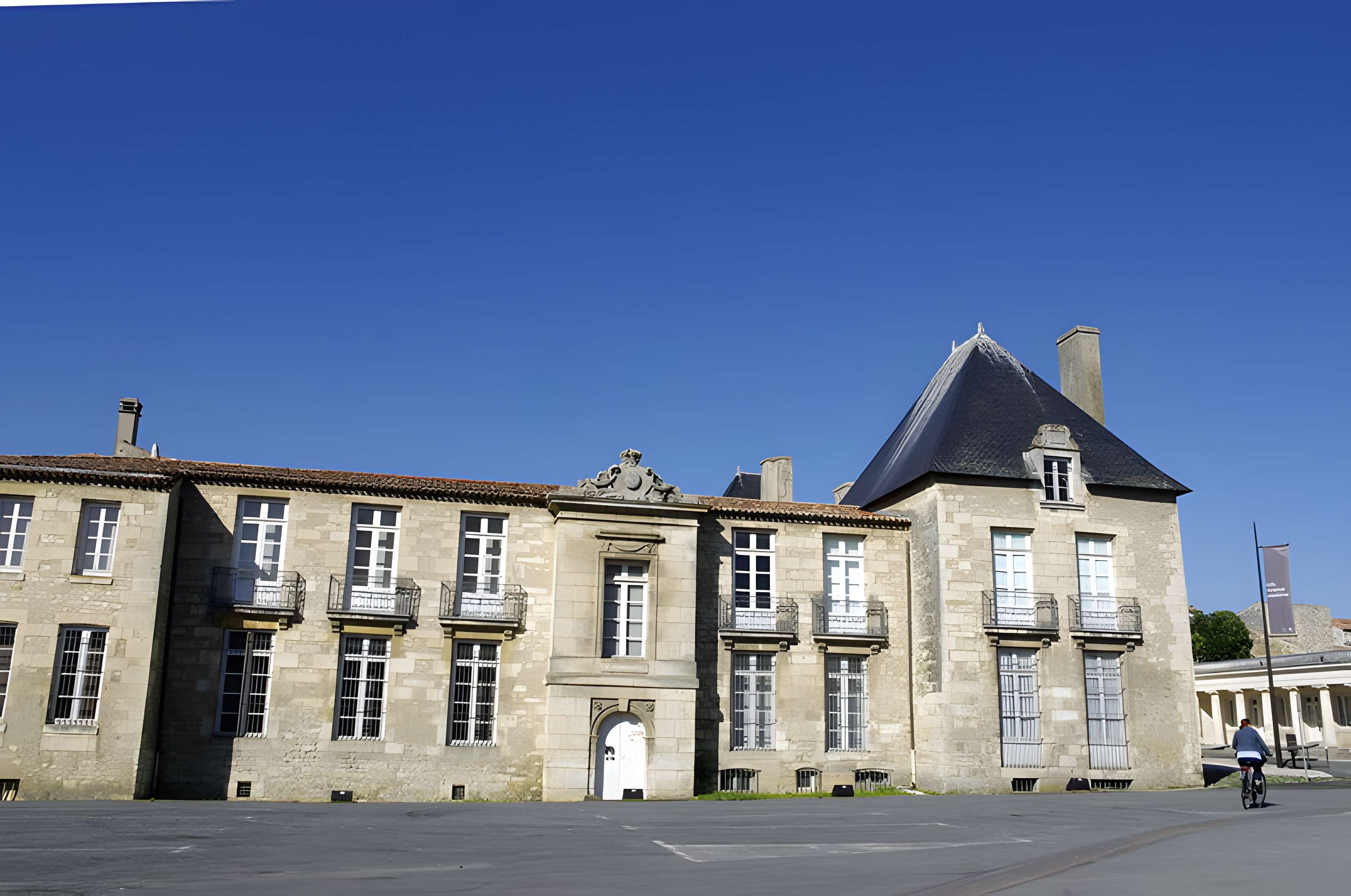 Hôtel de Cheusses à Rochefort