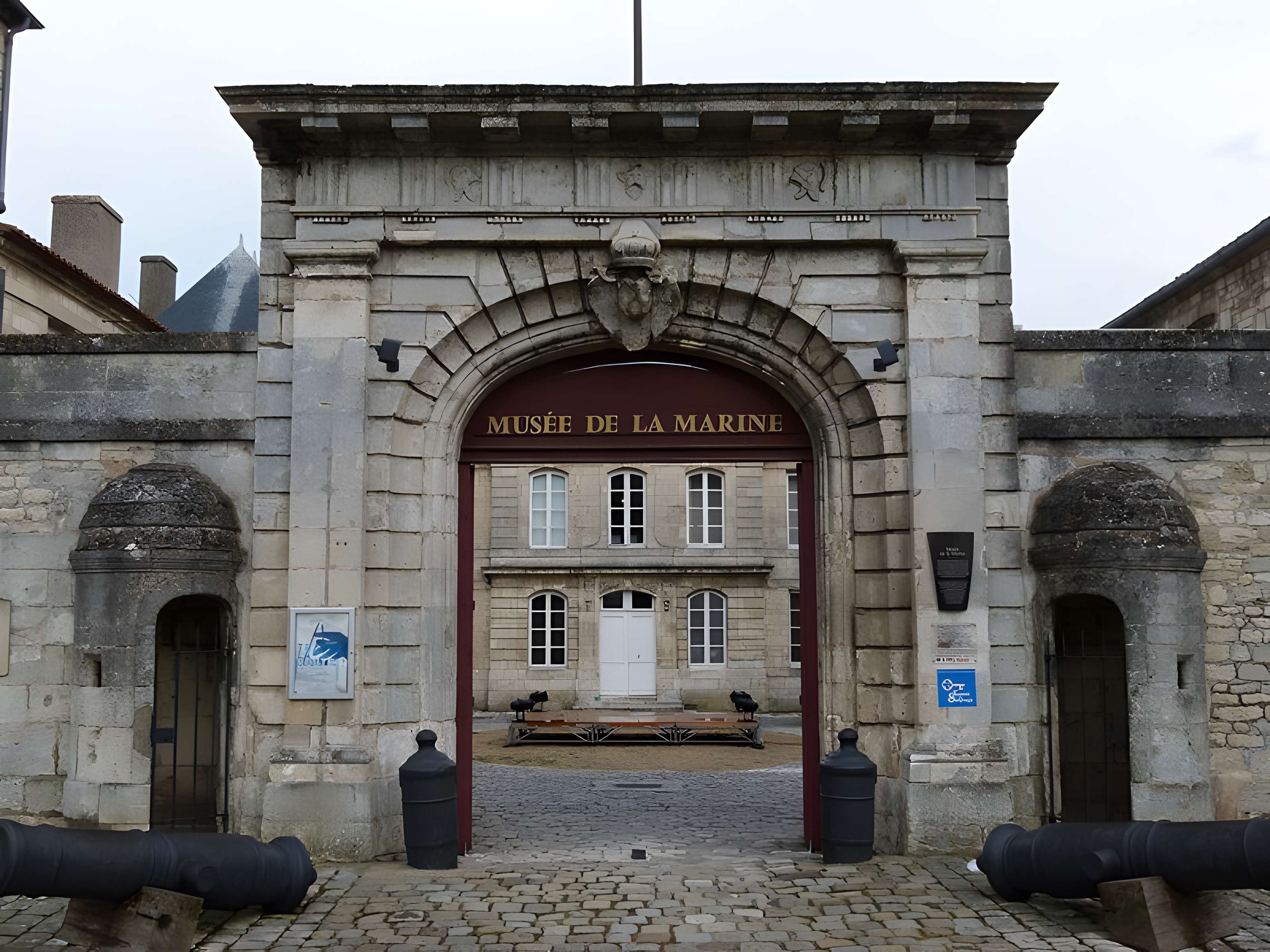 Hôtel de Cheusses à Rochefort