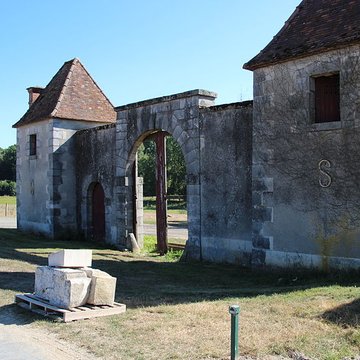 Château de Voisins à Saint-Hilarion