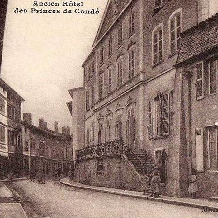 Photo de Hôtel de Condé à Montluel