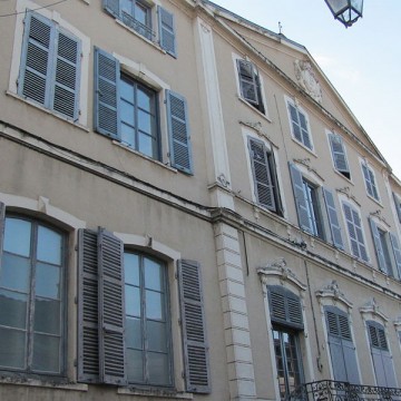 hotel de conde a montluel