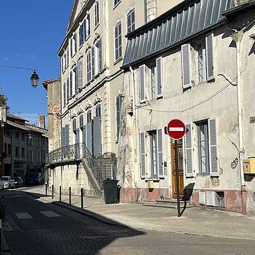 Hôtel de Condé à Montluel
