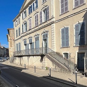 Hôtel de Condé à Montluel