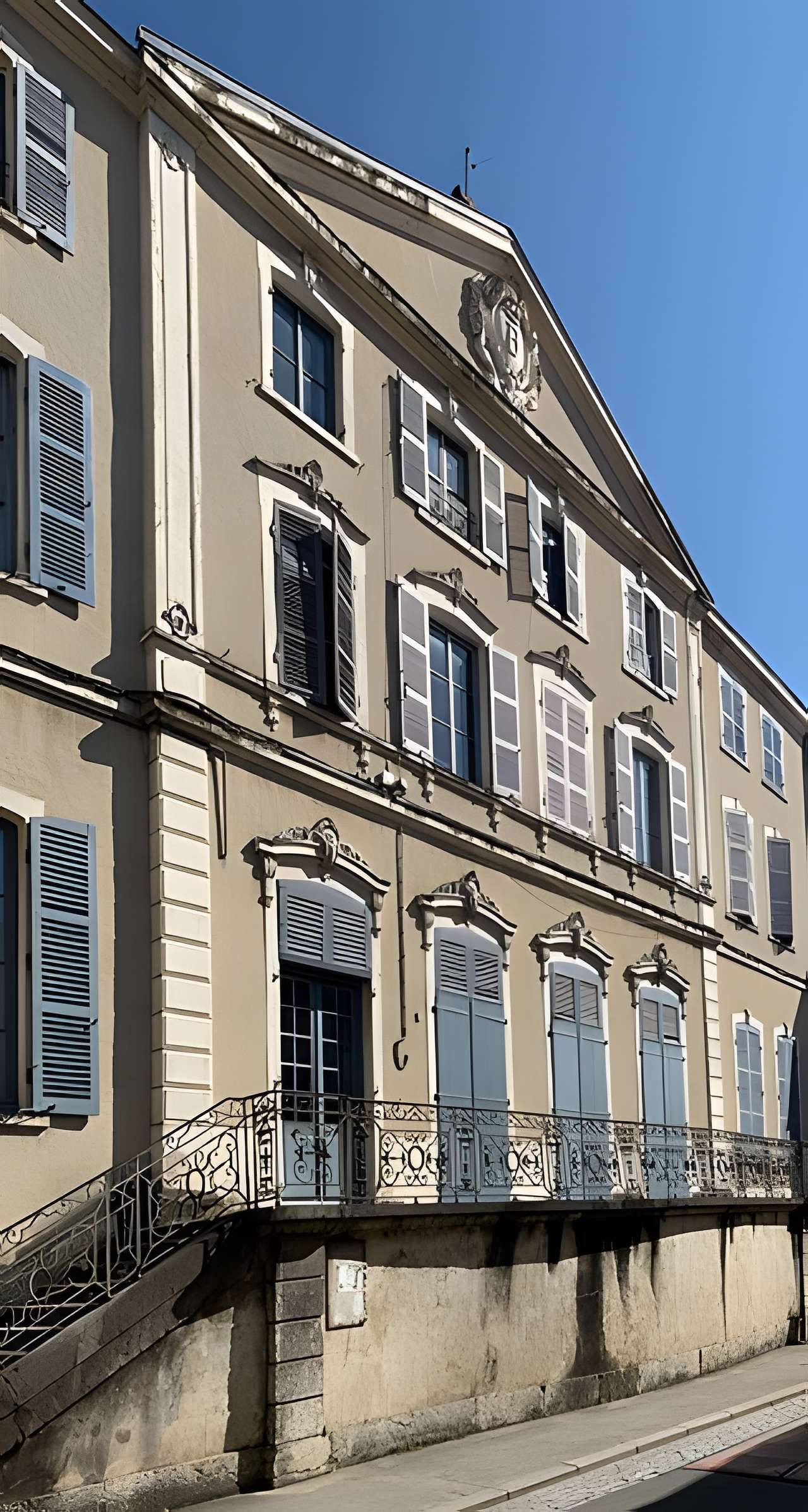 Hôtel de Condé à Montluel