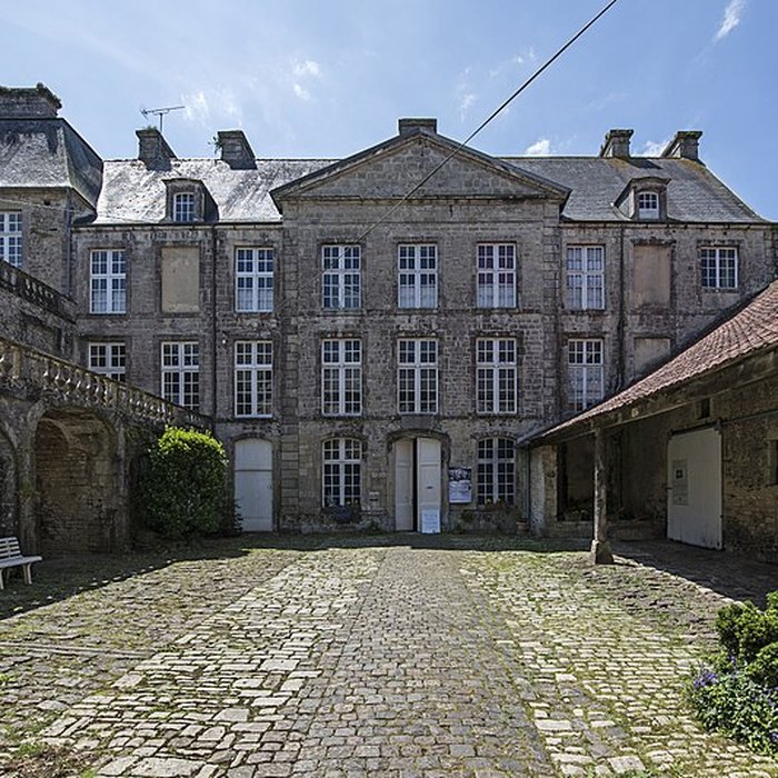 Photo de Hôtel de Grandval-Caligny à Valognes