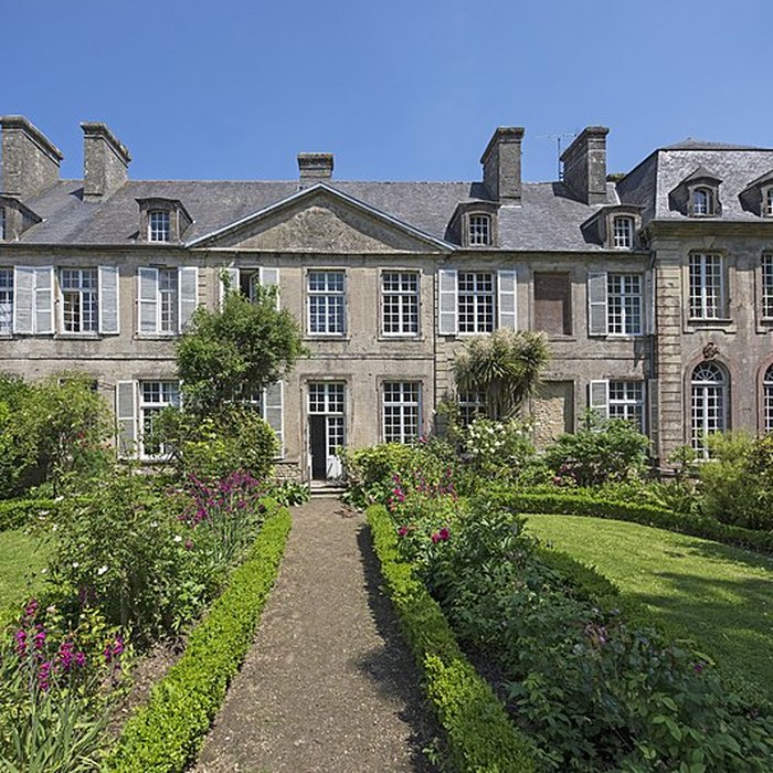 Photo de Hôtel de Grandval-Caligny à Valognes