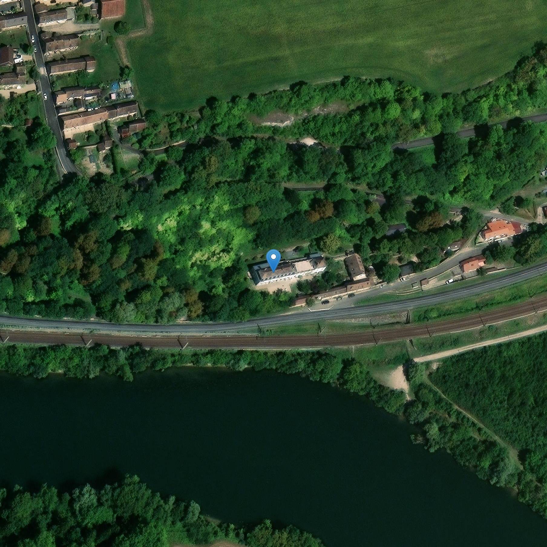 Photo de Schloss von Tavers