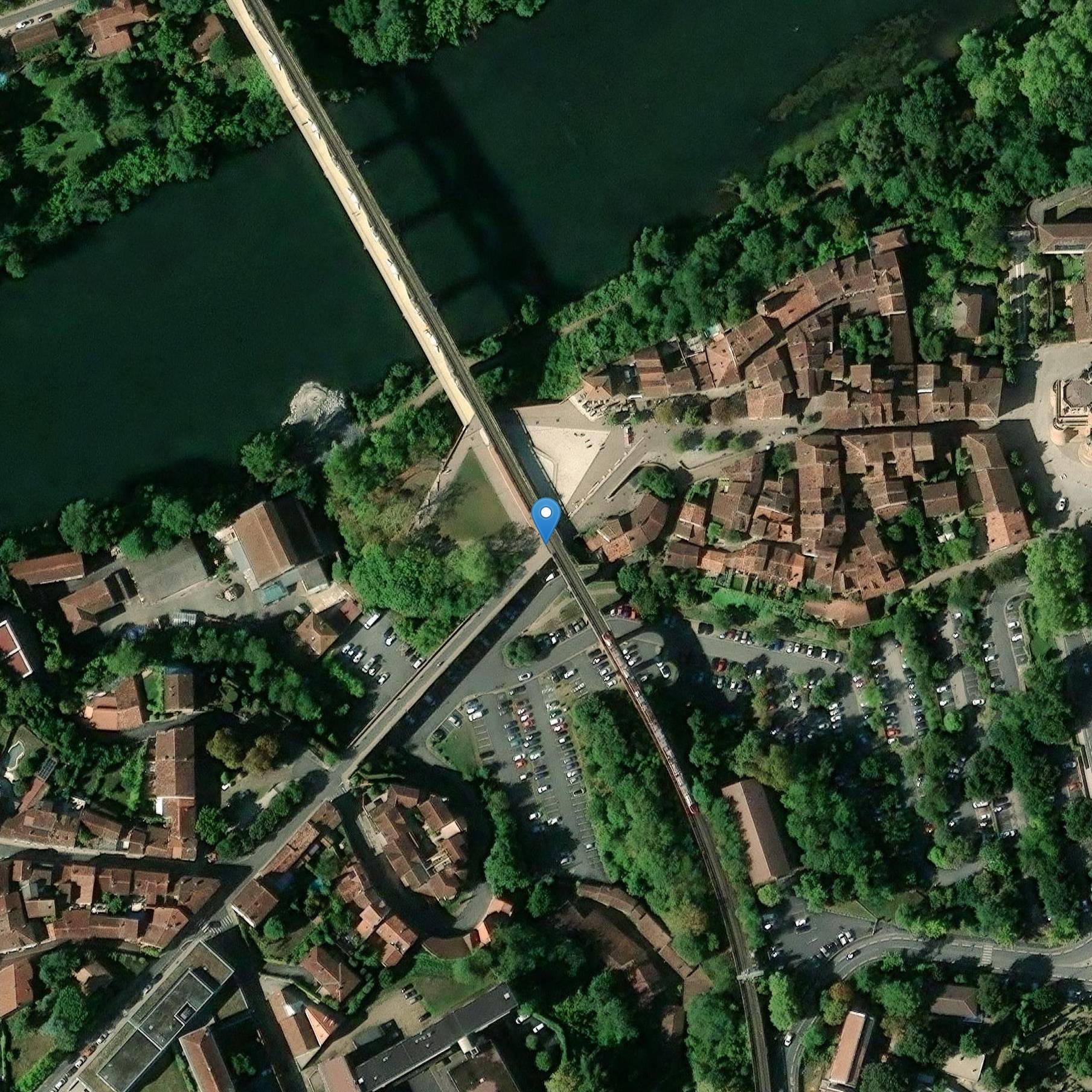 Photo de Castillo de Castelviel