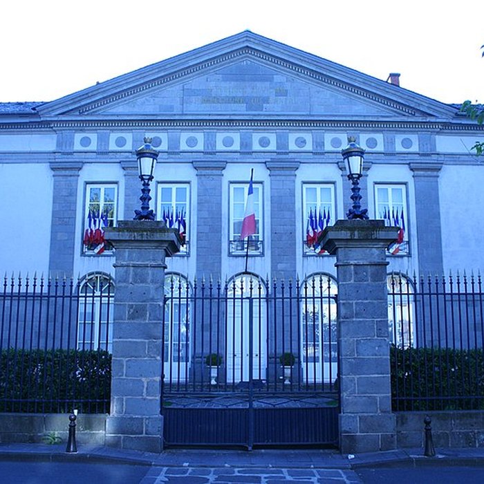 Photo de Hôtel de préfecture du Cantal à Aurillac
