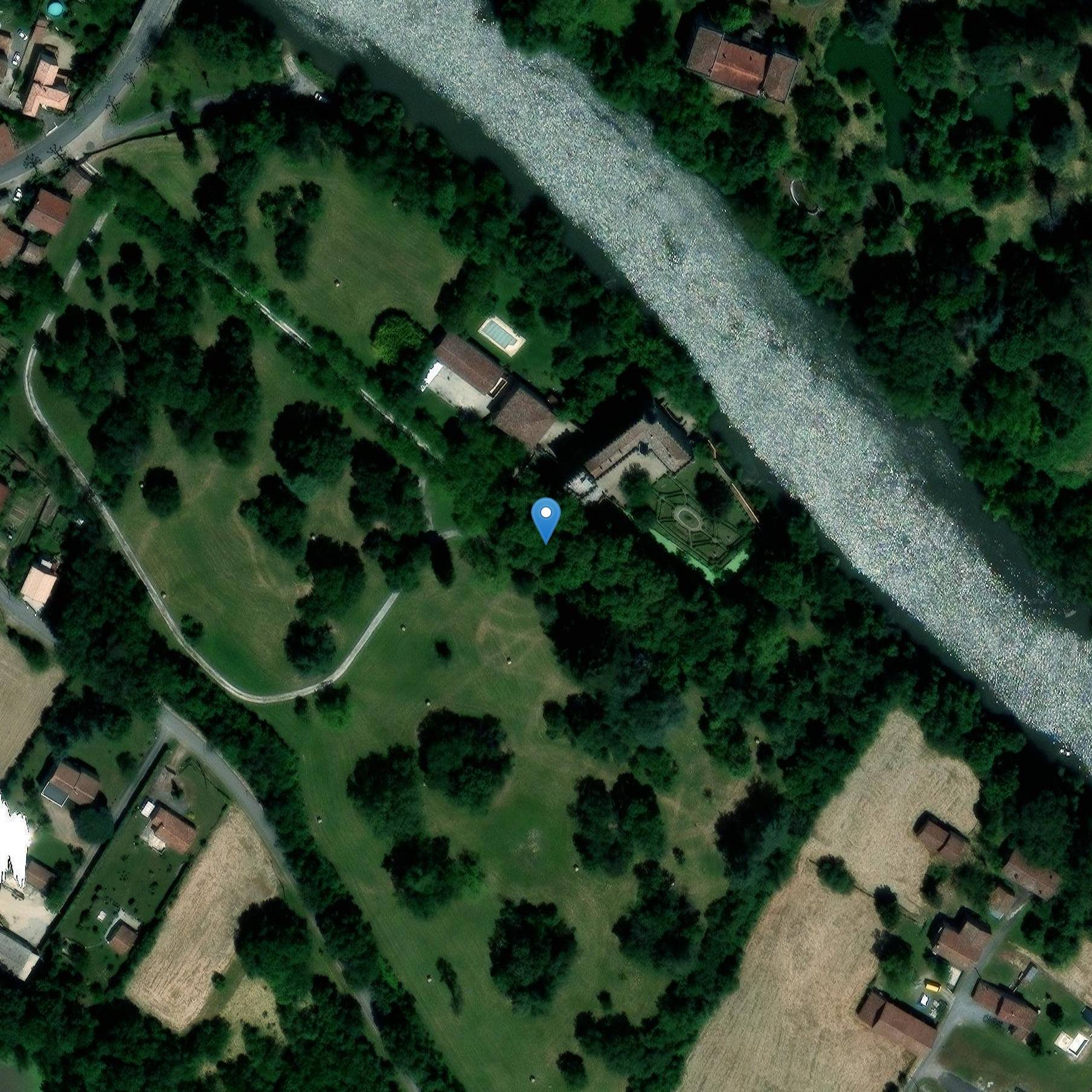 Photo de Castle-Haut de Guitals