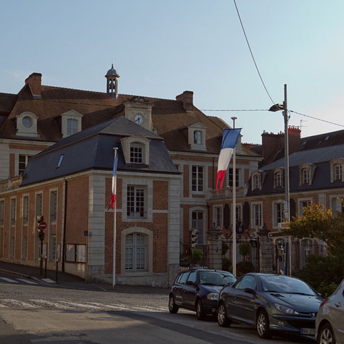 Photo de Hôtel de ville de Lisieux