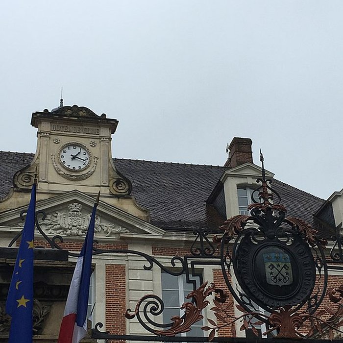 Photo de Hôtel de ville de Lisieux