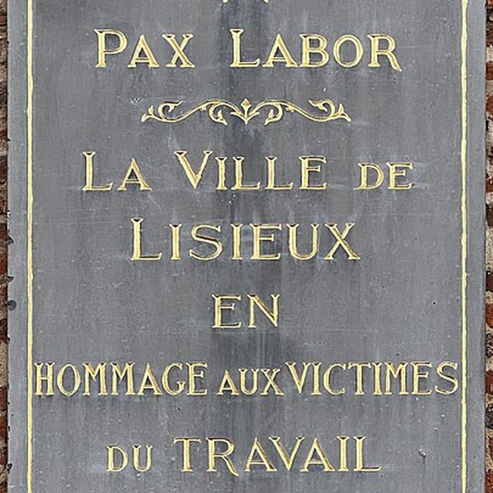 Photo de Hôtel de ville de Lisieux