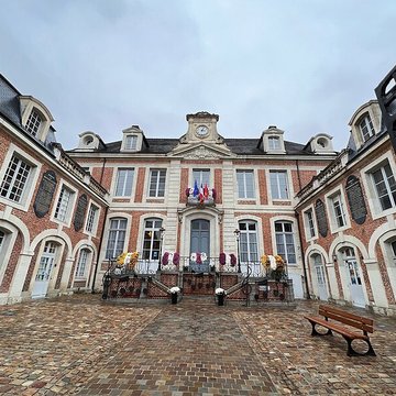 Hôtel de ville de Lisieux