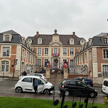Hôtel de ville de Lisieux