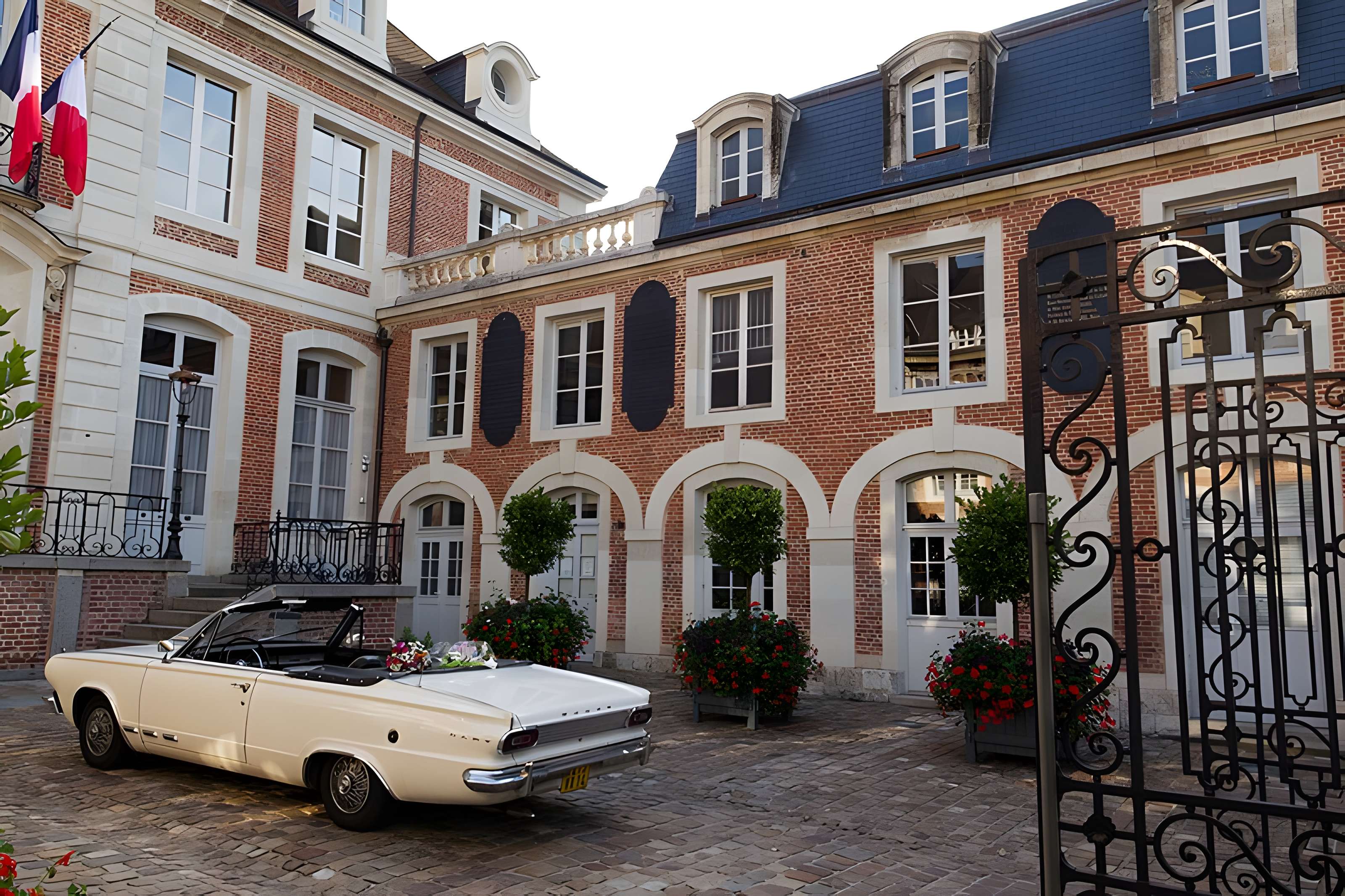 Hôtel de ville de Lisieux