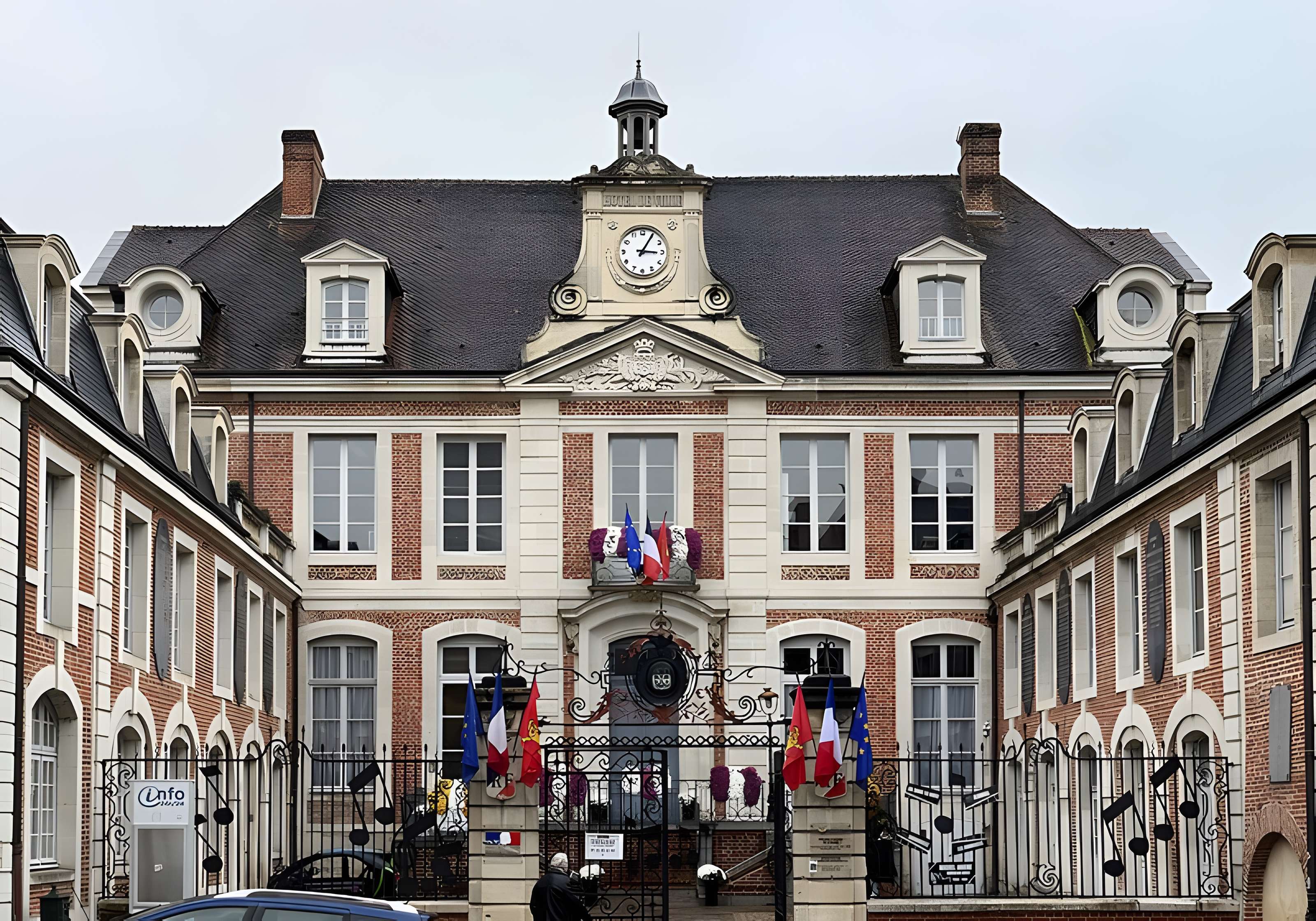 Hôtel de ville de Lisieux
