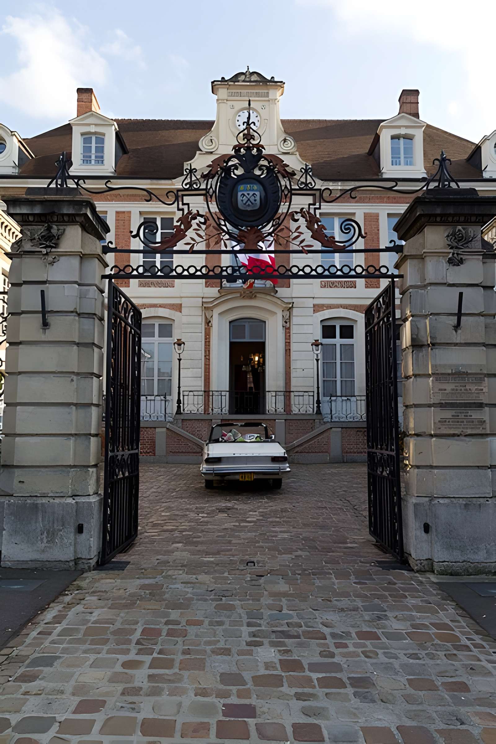 Hôtel de ville de Lisieux