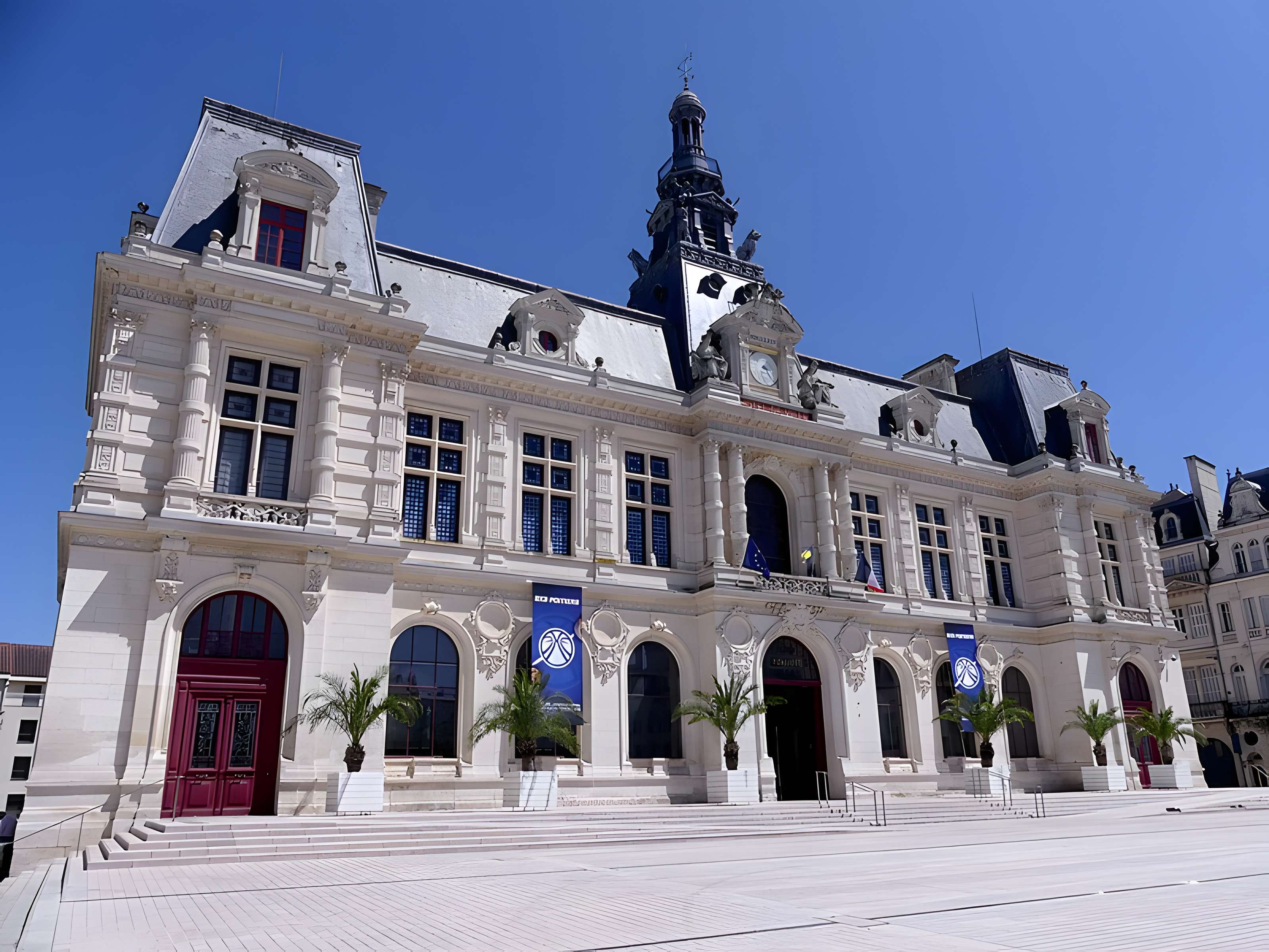 Hôtel de ville de Poitiers