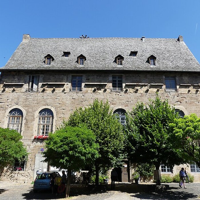 Photo de Hôtel de ville de Saint-Côme-dOlt