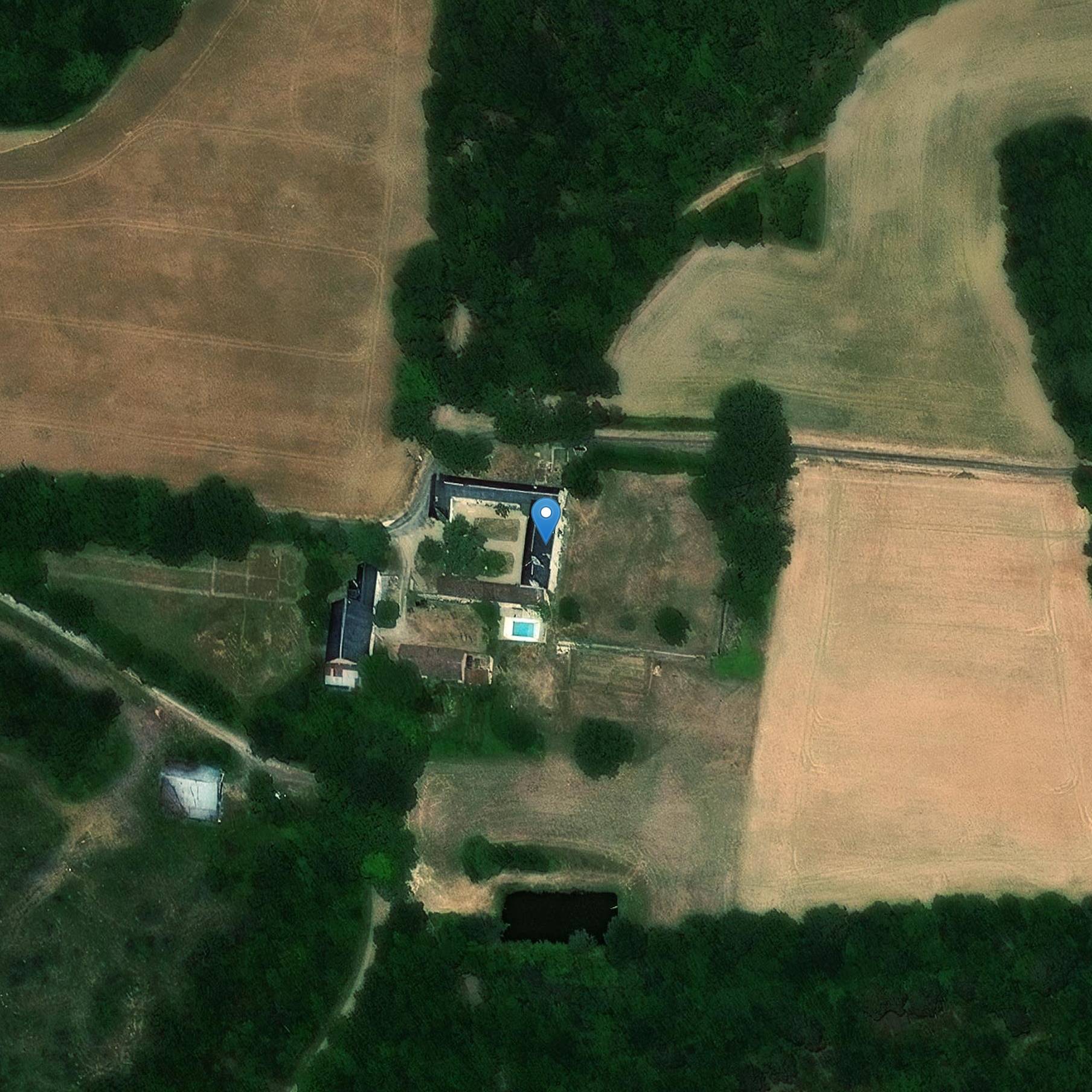 Photo de 沙雷-德-波塞克城堡