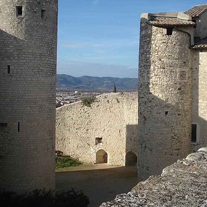 Photo de Musée dart contemporain du château des Adhémar