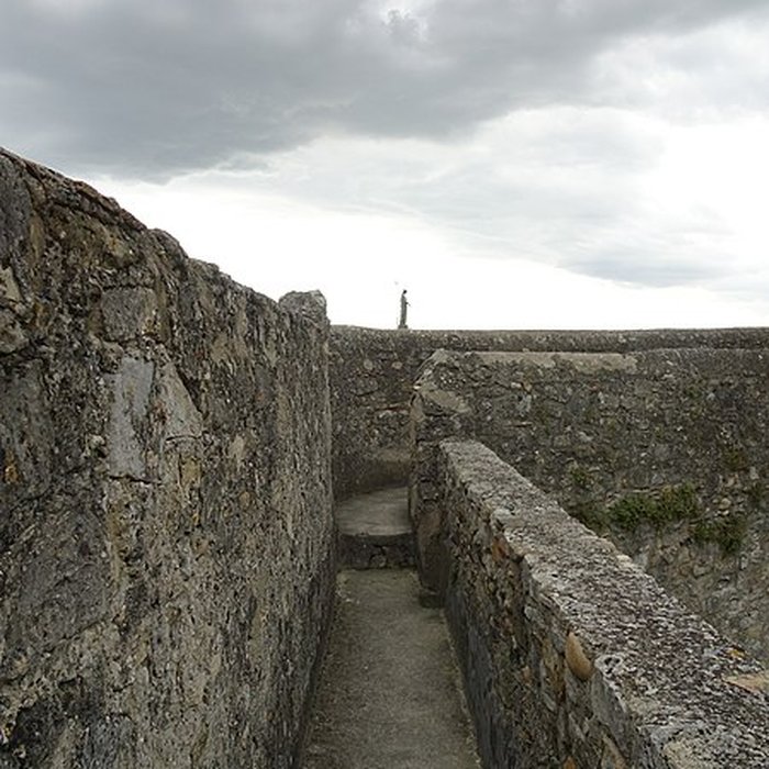 Photo de Musée dart contemporain du château des Adhémar