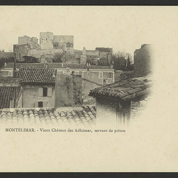 Photo de Musée dart contemporain du château des Adhémar